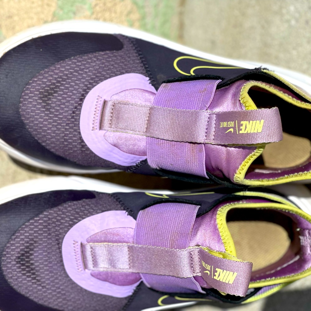 Nike Girl Shoes